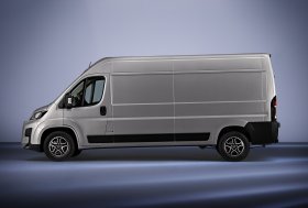 Naujasis „Proace Max“