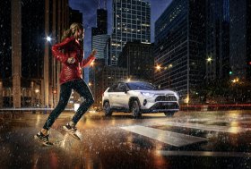 Naujasis TOYOTA RAV4