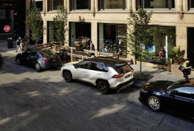 Naujasis TOYOTA RAV4