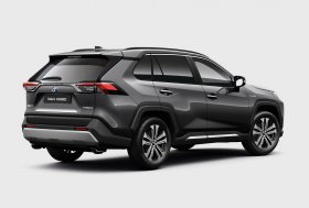 Naujasis TOYOTA RAV4