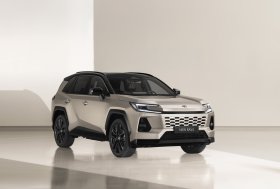 Prasidėjo naujos kartos „Toyota RAV4“ išankstiniai užsakymai