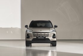 Prasidėjo naujos kartos „Toyota RAV4“ išankstiniai užsakymai