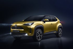 Pradėta prekyba visiškai nauju kompaktišku SUV – „Toyota Yaris Cross Hybrid“