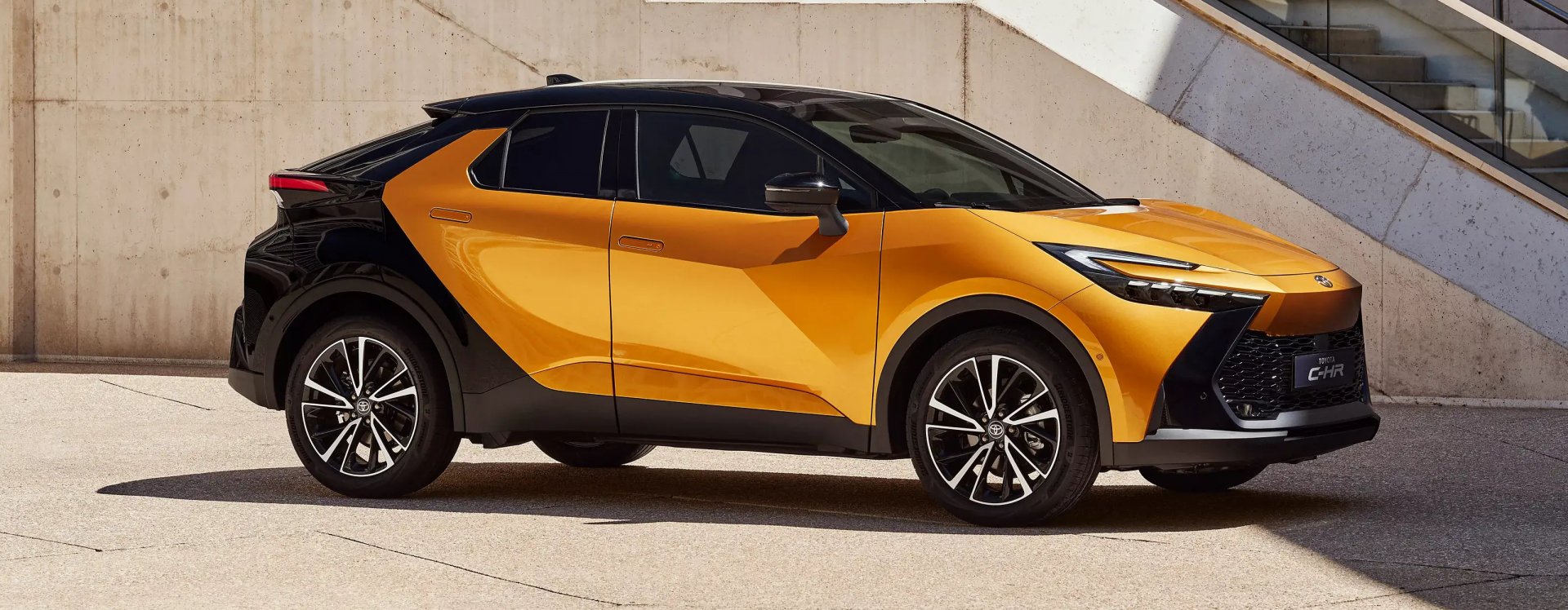 Naujasis išskirtinio dizaino Toyota C-HR