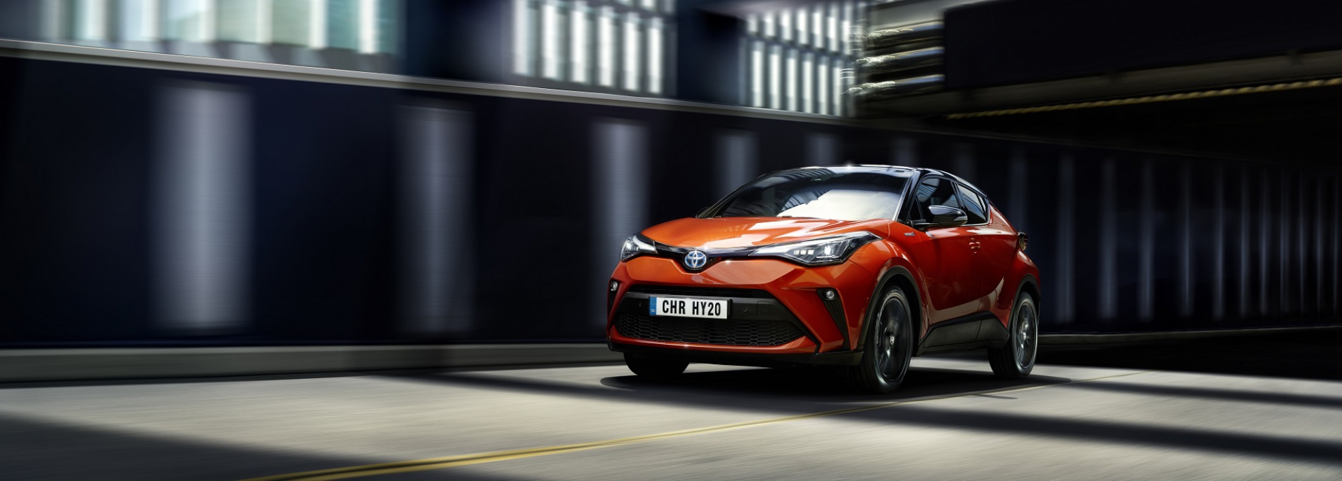 Naujojo „Toyota C-HR“ staigmena – 184 AG hibridinė sistema