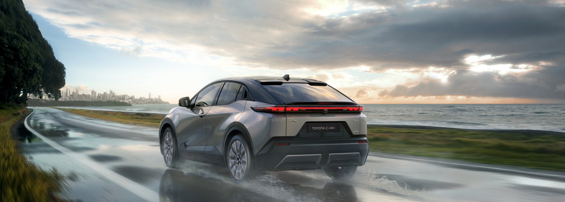 Naujasis elektromobilis Toyota C‑HR+ jau Lietuvoje