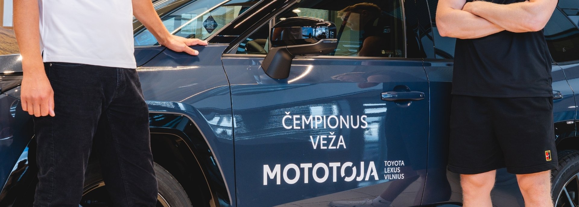Pasaulio rekordininkas Mykolas Alekna pasirašė bendradarbiavimo sutartį su  MOTOTOJA