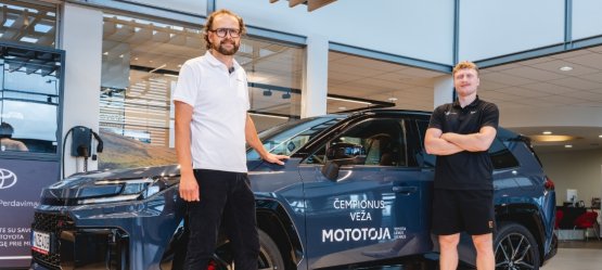 Pasaulio rekordininkas Mykolas Alekna pasirašė bendradarbiavimo sutartį su  MOTOTOJA